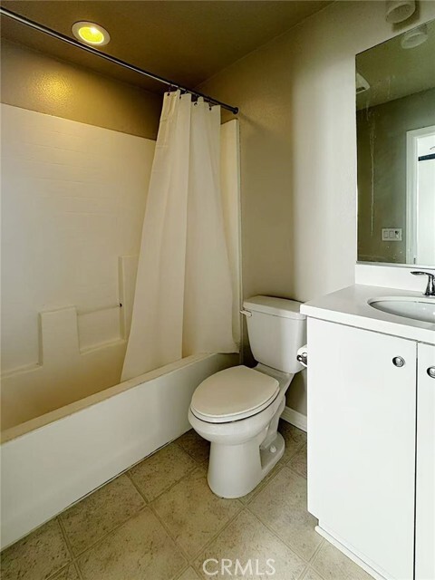 Building Photo - 552 Calle Estrella