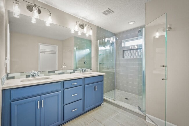 Building Photo - Resort-Style Living Awaits! 3BR Home with ...