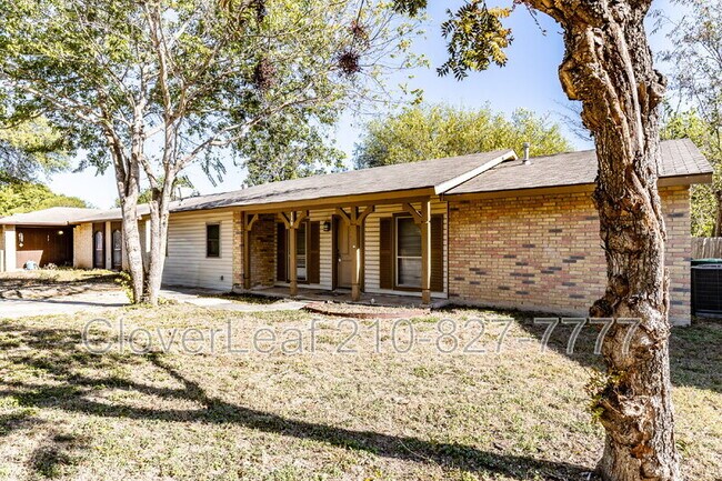 Building Photo - 118 N Meadow St