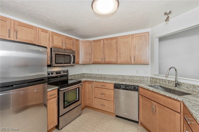 Building Photo - 26101 Village Ln