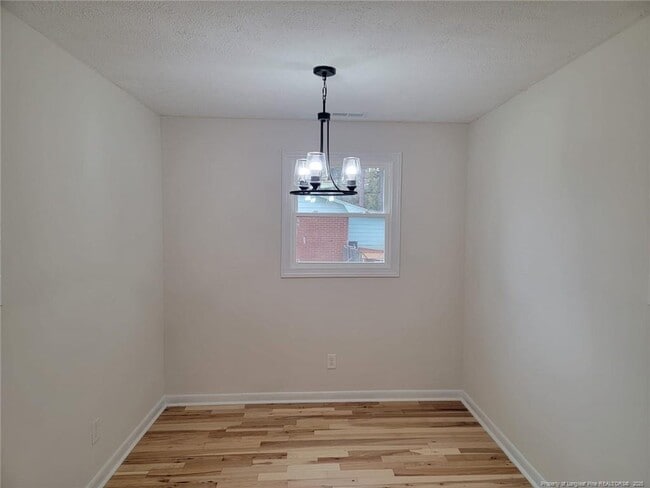 Building Photo - 3202 Periwinkle Dr