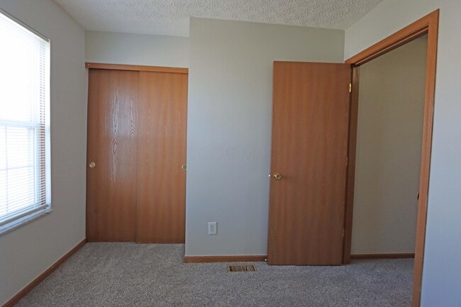 Building Photo - 4897 Nieles Edge Dr
