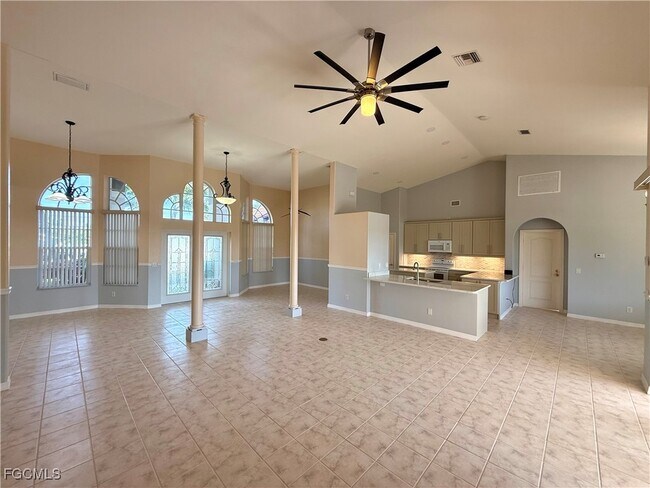 Building Photo - 1700 SW 30th Terrace