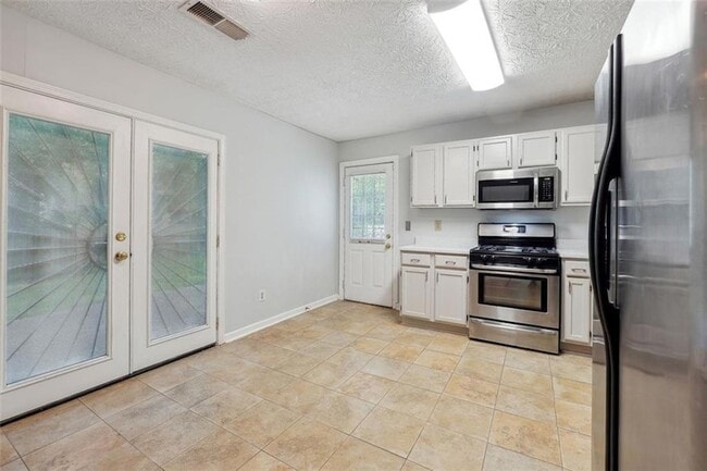 Building Photo - 3107 Del Monico Dr