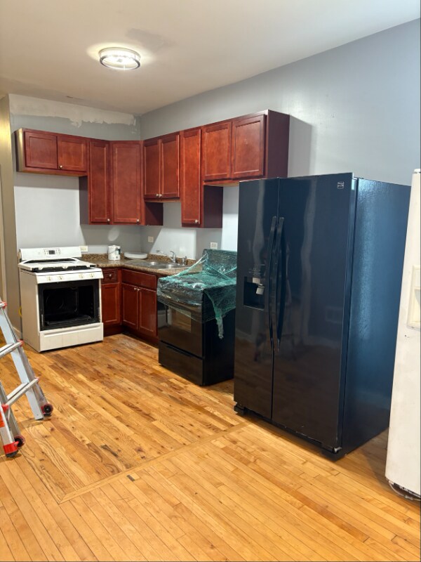 Building Photo - 1443 S Drake Ave