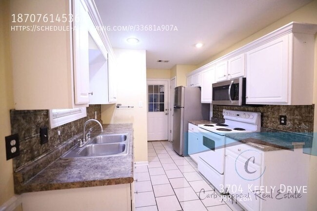 Building Photo - 3704 Keely Dr