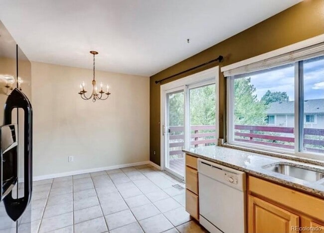 Building Photo - Long Realty & Property Management - 5 Bedr...