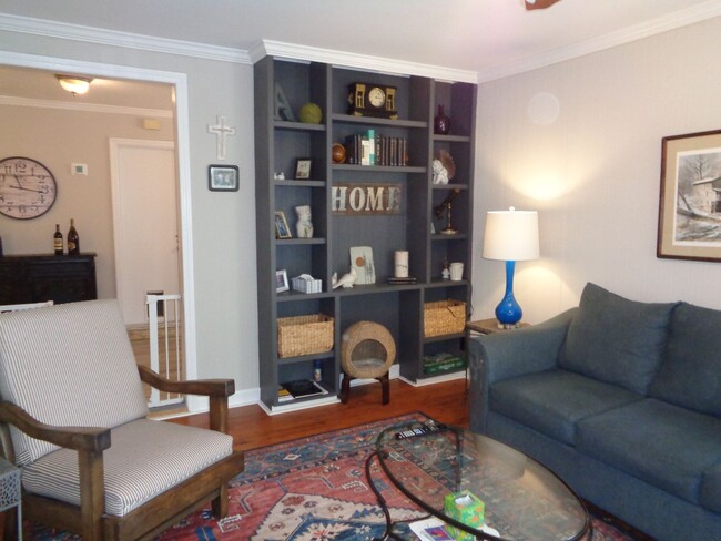 Building Photo - Charming Ardmore Home