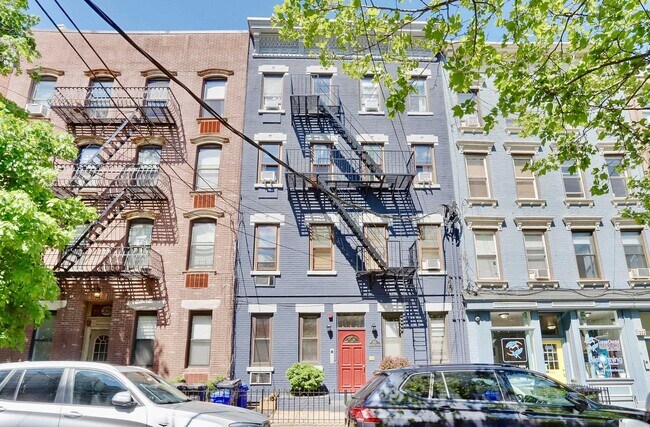 Building Photo - 230 Bloomfield St