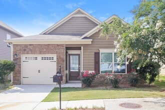 Building Photo - 13 Samuel Way