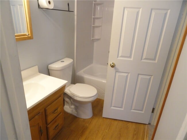 Building Photo - 206 Greenway Blvd