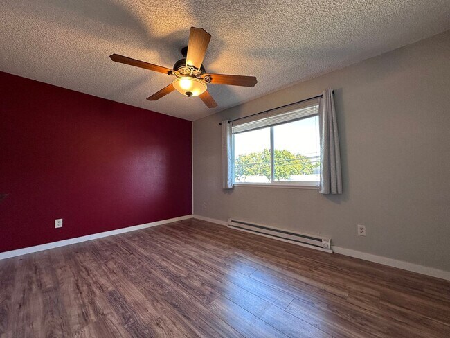 Building Photo - Charming 2-Bed, 1-Bath Home in Tee Off Estates – W/S/G Utilities Included in the rent!