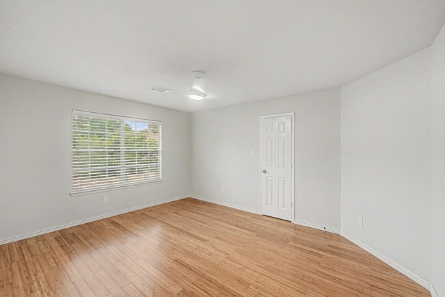 Building Photo - 2126 Highland Bay Ct