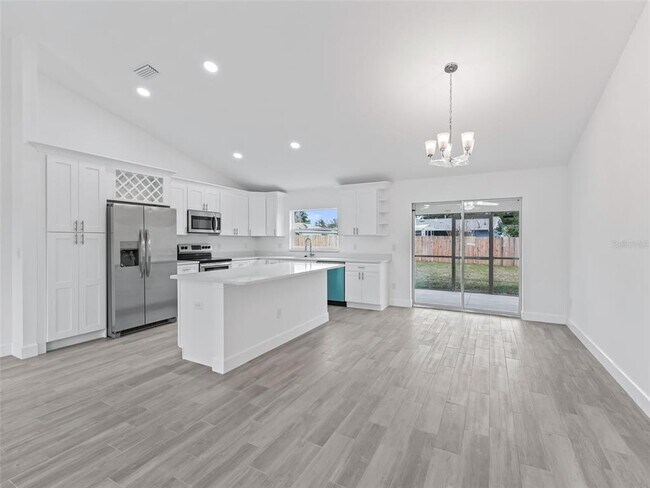 Building Photo - 563 Marion Oaks Blvd