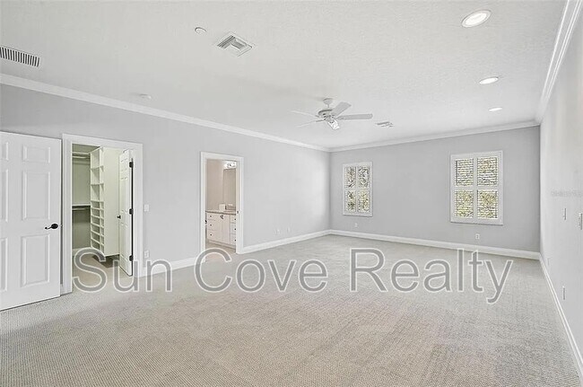 Building Photo - 854 Macewen Dr