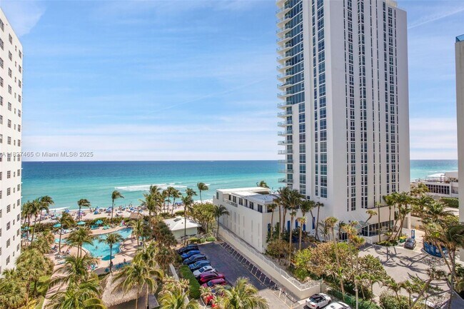 Building Photo - 3901 S Ocean Dr