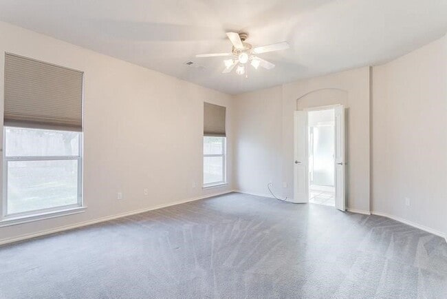 Building Photo - 2612 Evening Shade Dr