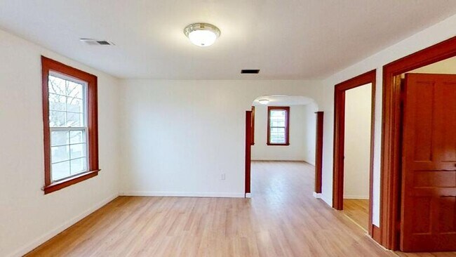 Building Photo - 401 Koons Ave