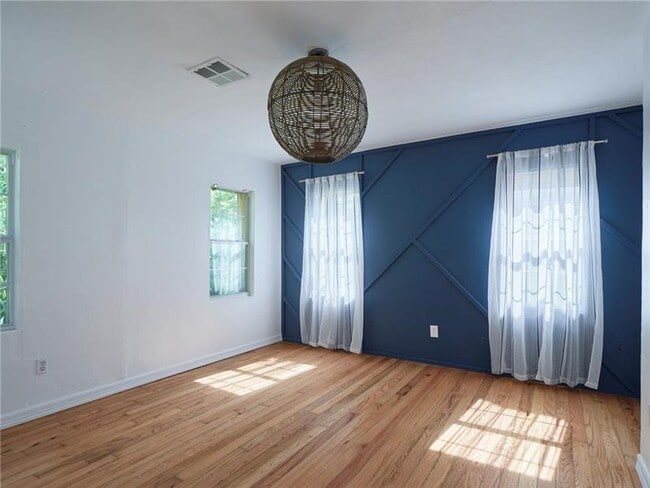 Building Photo - 817 NW 48th St