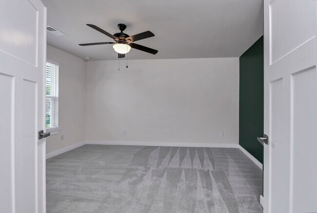 Building Photo - 217 Golden Fluke Dr