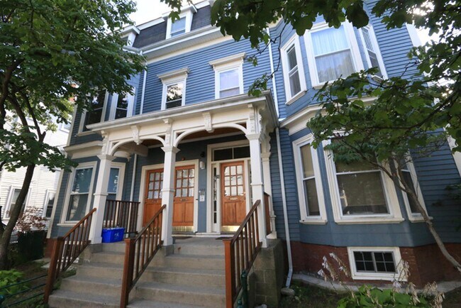 Building Photo - 26 Tufts St