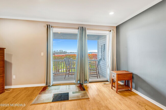 Building Photo - 85 E Water St