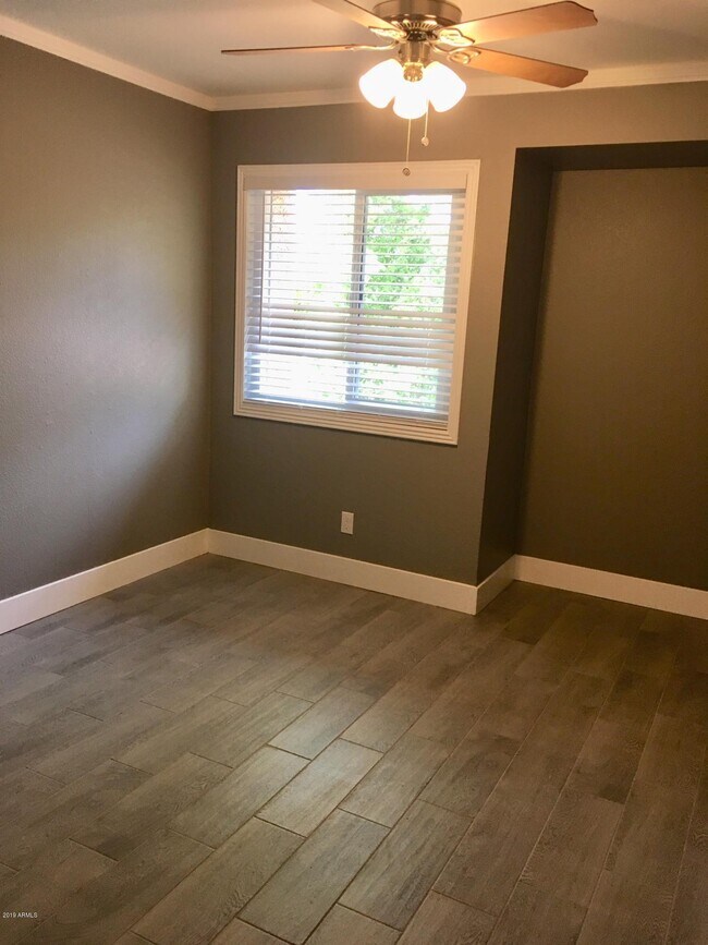 Building Photo - 3440 E Southern Ave