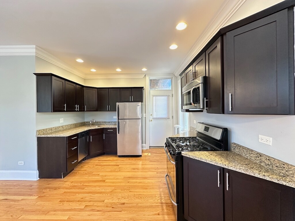 Building Photo - 4414 N Rockwell St