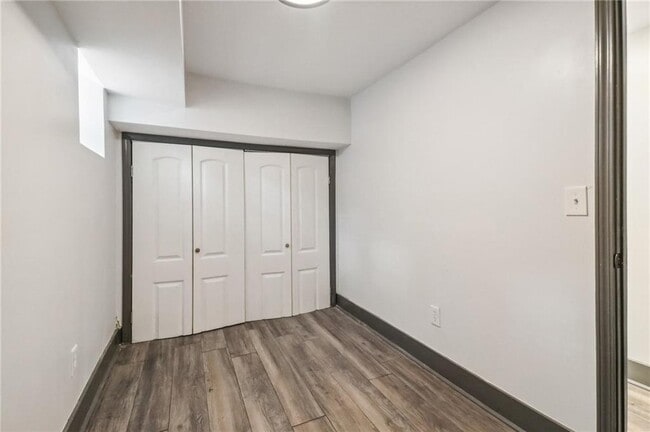 Building Photo - 1393 Westview Dr SW