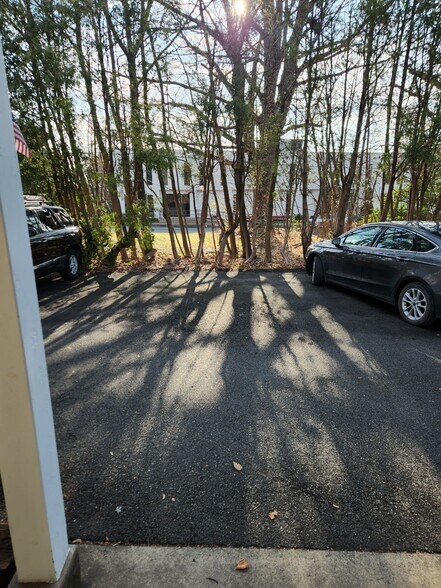 Building Photo - 61 W Oakland Ave