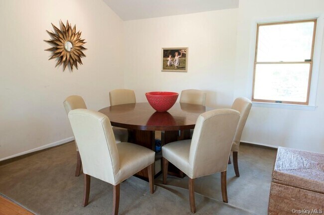 Building Photo - 13 Dock Pathway St