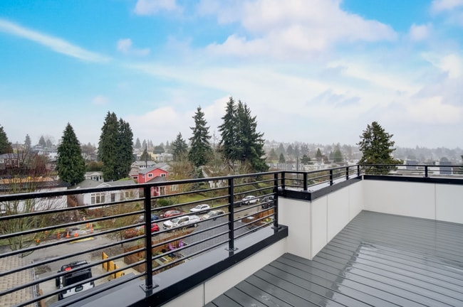 Building Photo - Immaculate NEW CONSTRUCTION Seattle Townhome w/ a Rooftop Deck and Parking Space!