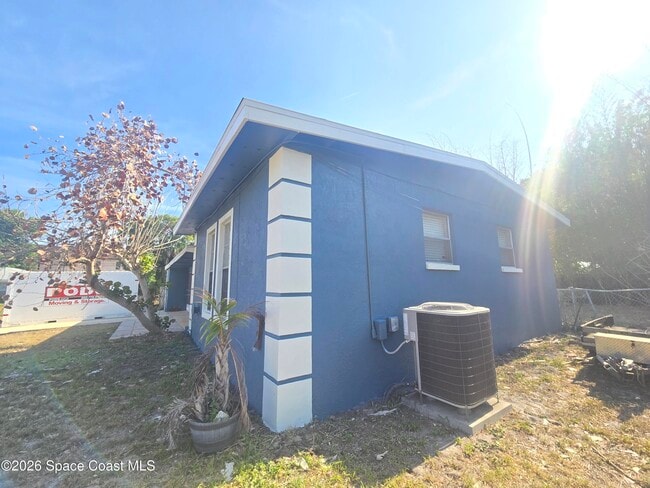 Building Photo - 39 E Azalea Cir