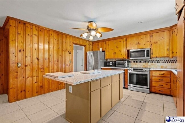 Building Photo - 726 Wisteria Dr