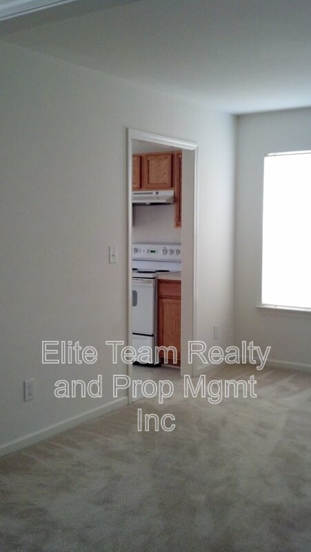 Building Photo - 111 Fairmont Cir