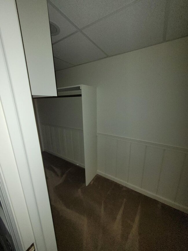 Building Photo - 135 W Main Street