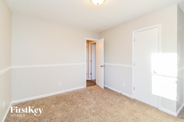Building Photo - 3221 Pipers Way