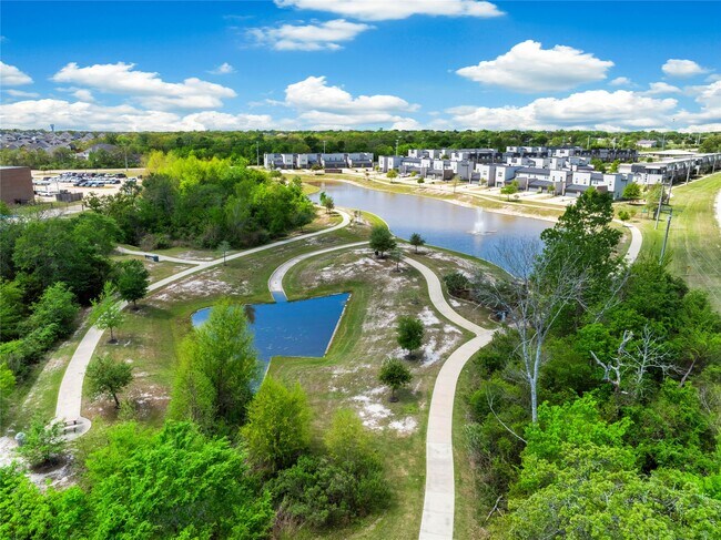 Building Photo - 4104 Waterstone Ct