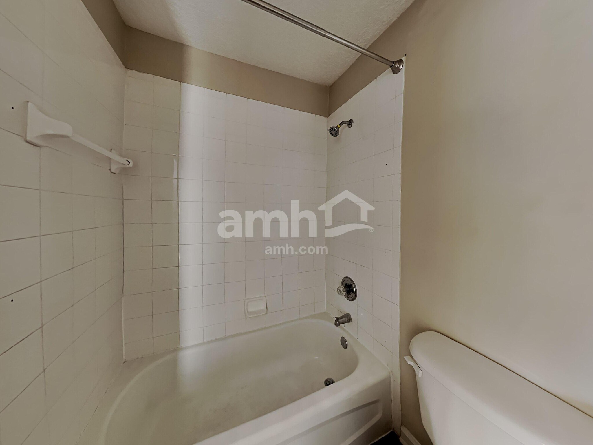 Building Photo - 2559 Coachman Lakes Dr