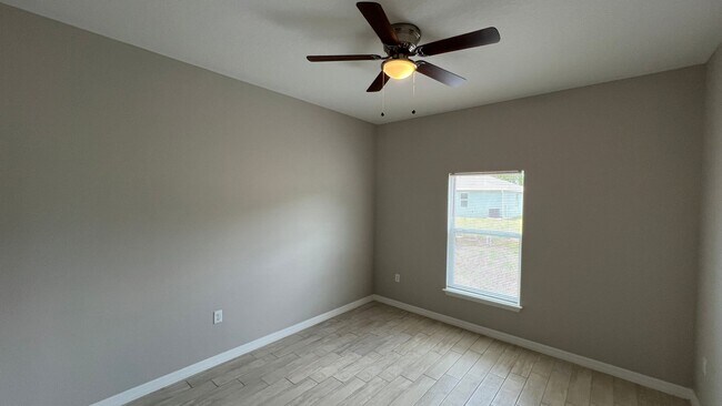 Building Photo - Stunning 3-Bed, 2-Bath Home in Palm Bay!