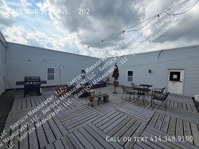 Building Photo - 7218 W North Ave