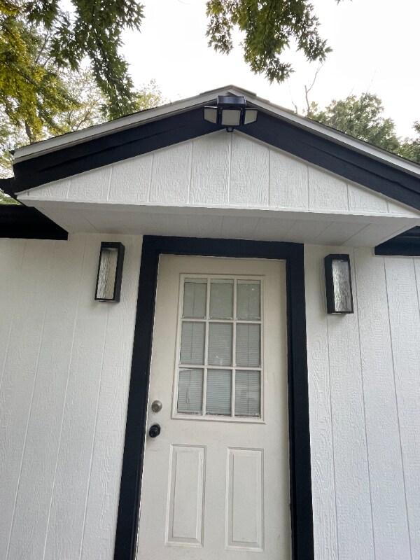 Building Photo - 5310 Hardy Ave