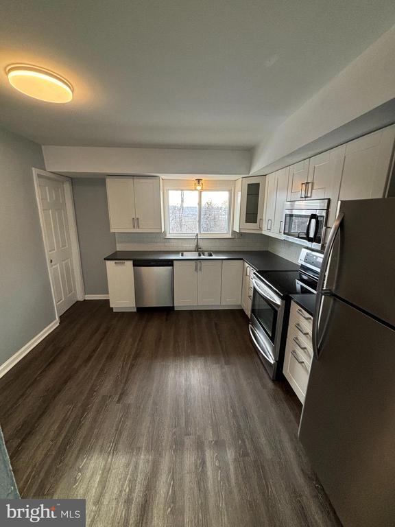 Building Photo - 45 Penn Ave