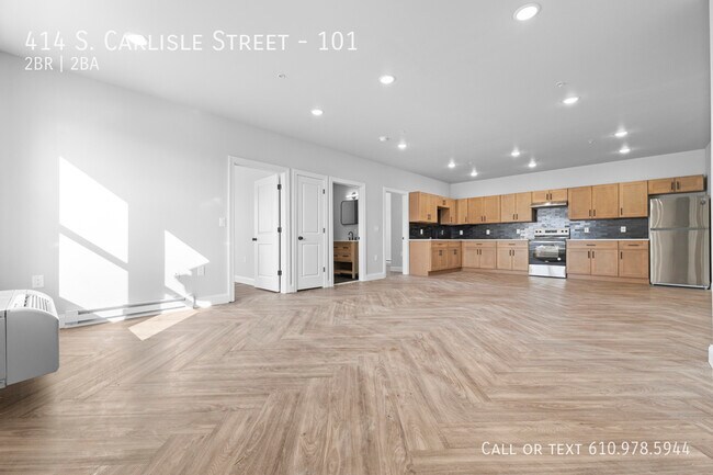 Primary Photo - 414 S Carlisle St