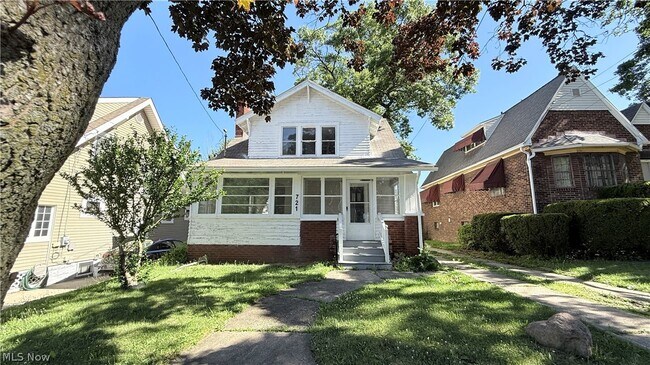 Building Photo - 721 Polk Ave