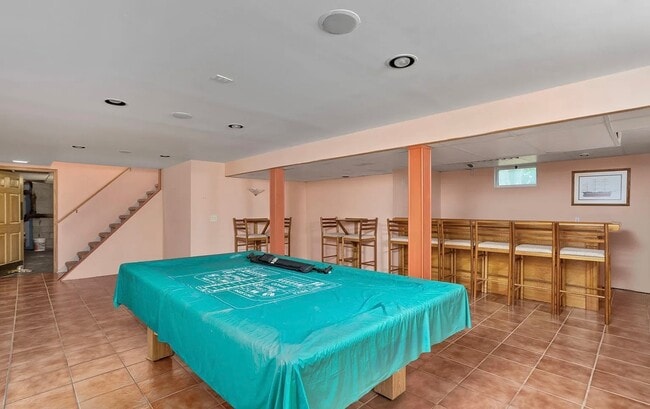 Building Photo - 3847 Quakerbridge Rd