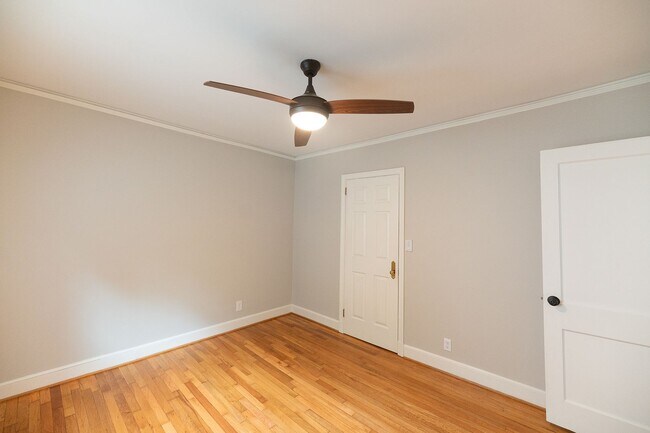 Building Photo - Lovely, Updated 3-Bedroom, 1-Bath Home in Greensboro w/ Fenced Yard