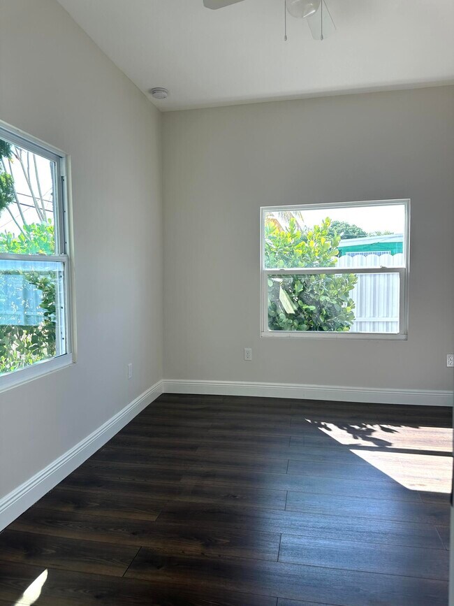 Building Photo - 4107 Virginia Terrace