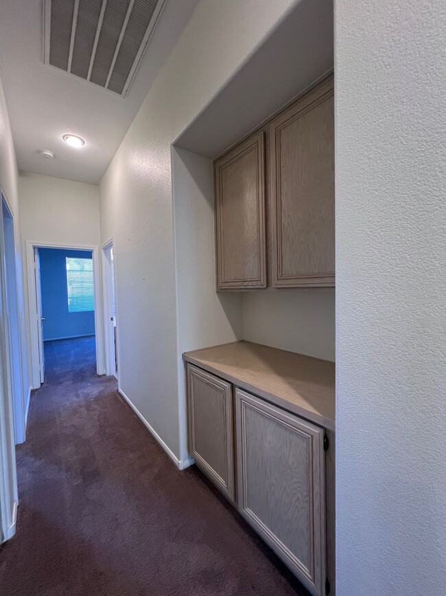 Building Photo - SUMMERLIN SINGLE STORY FOUR BEDROOM THREE ...