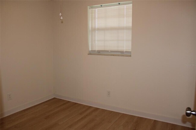 Building Photo - 9049 Orchid Dr